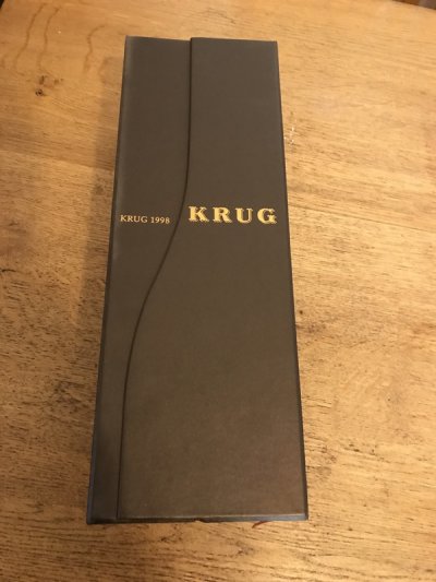 KRUG Vintage 1998 in gift box  98/100 WS, 19.5/20 JR
