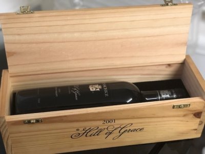 2001 Henschke Hill of Grace Shiraz, Eden Valley in presentation box, fine Australian wine