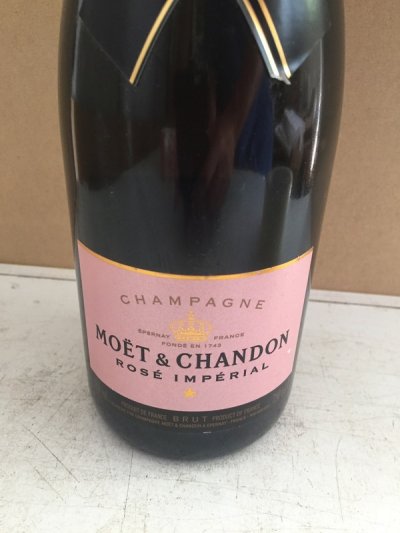 Moet Chandon Rose Champagne