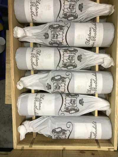 Chateau Mouton Rothschild 1998 (OWC of 12 bottles) October Lot 14.