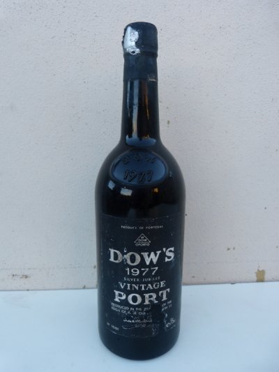 1977  DOW's Vintage Port / Silver Jubilee