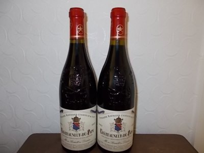 2007 Domaine Raymond Usseglio & Fils (93 Points RP...92 Points WS) Châteauneuf-du-Pape. No Reserve