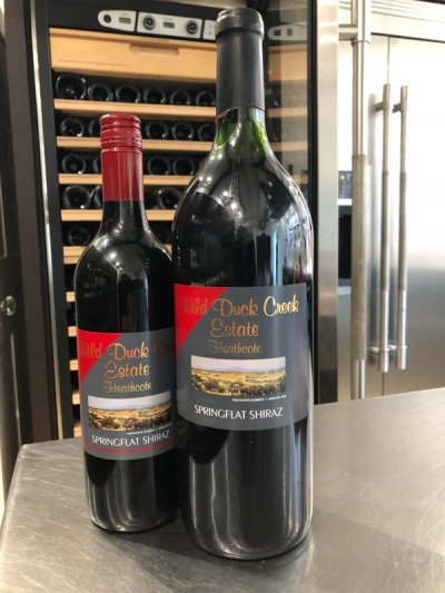 AWESOME WILD DUCK MAGNUM SPRINGFLAT SHIRAZ 2004  RP 94 PTS