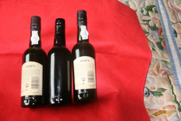 3 x Half Bts of Port 2 x Dows 30 yrs i Graham's Malvedos 2000 vintage