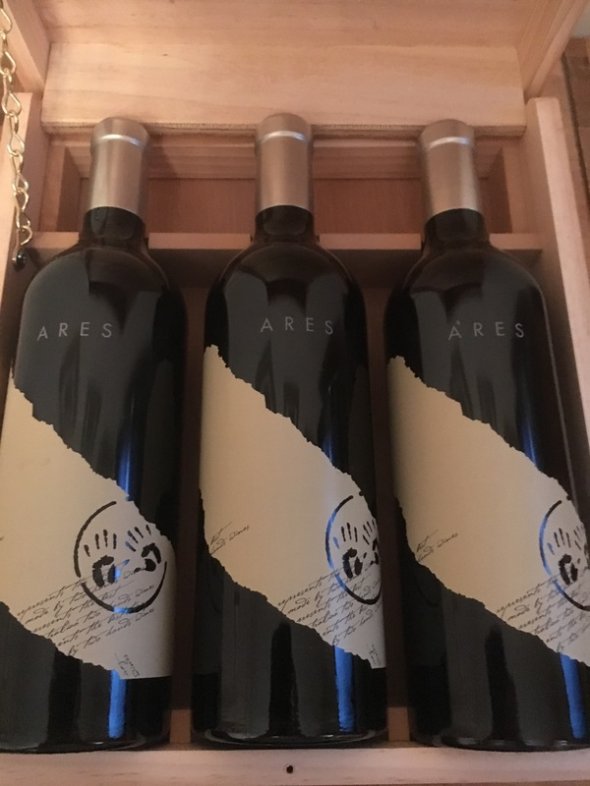 Two Hands Ares Shiraz (CT 94.3 pts/WS &pound;57.50)