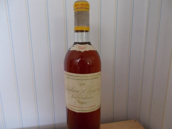 VERY RARE 1966 Chateau D'Yquem (**** MB) 1er Grand Cru Classe Sauternes. No Reserve