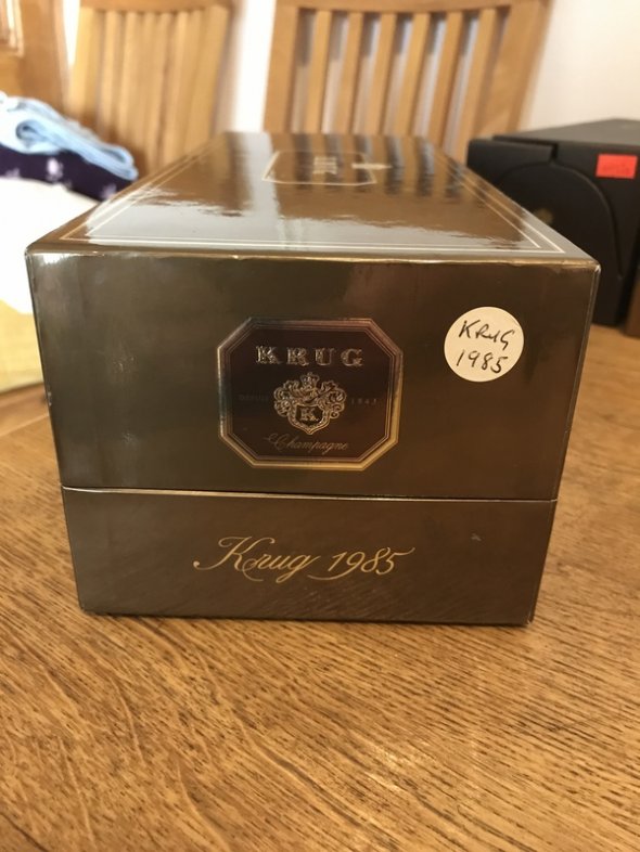 KRUG VINTAGE 1985 In Original gift box WS 97/100