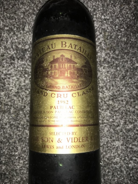Château Batailley Le Grand Cru Classé Vintage 1982 Pauillac rare special red wine Single Bottle 