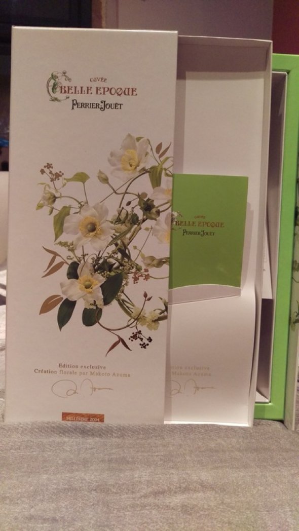 Perrier Jouet Belle Epoque 2004 Makoto Azumq Edition