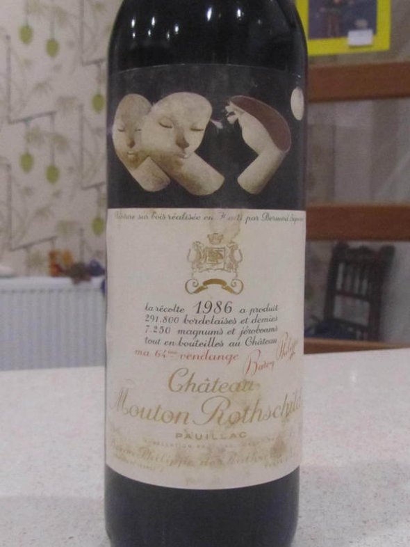 Chateau Mouton Rothschild 1986 (  100 Parker points )
