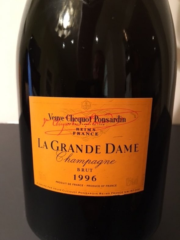 1996 La Grande Dame Vintage Champagne (Veuve Cliquot)  95/100 (Rob Campbell)