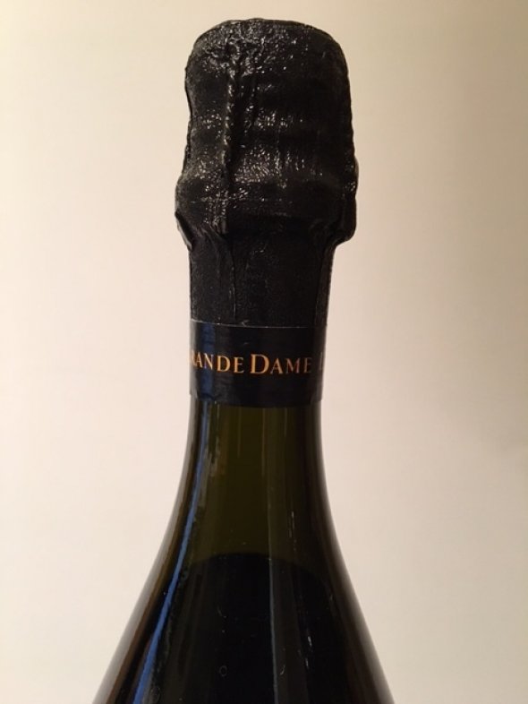 1996 La Grande Dame Vintage Champagne (Veuve Cliquot)  95/100 (Rob Campbell)