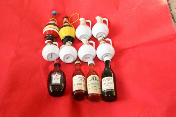 Collection of 12 Minatures Job Lot 