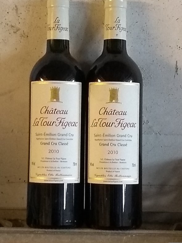 Chateau La Tour Figeac St Emilion Grand Cru 2010
