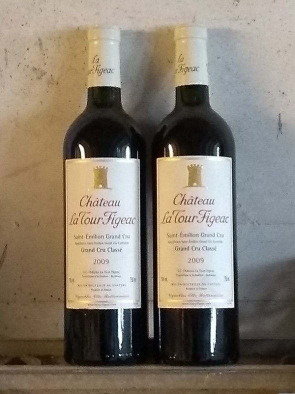 Chateau La Tour Figeac St Emilion Grand Cru 2009