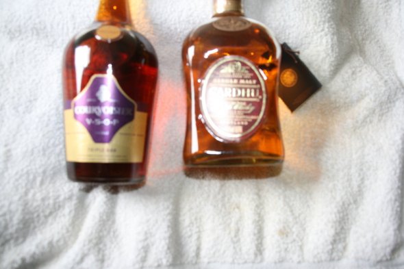 1 Bottle of CURVOISIER VSOP TRIPPLE OAK 1LT 1 CARDHU SINGLE MALT 1 LT