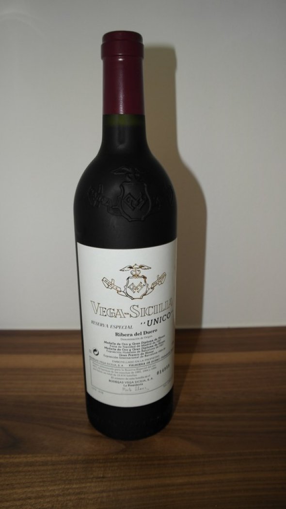Vega Sicilia Reserva Especial "Unico" vintage mix 91, 94 and 98 (2011 release) 