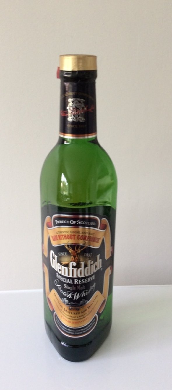 Glenfiddich Special Reserve, Old Presentation with Tube