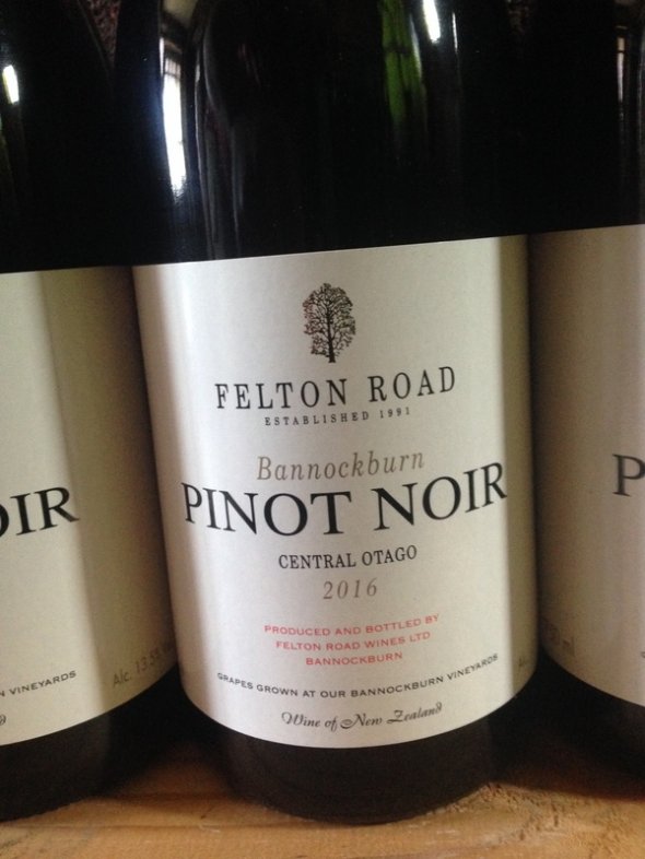 2016 BANNOCKBURN PINOT NOIR FELTON ROAD WINERY