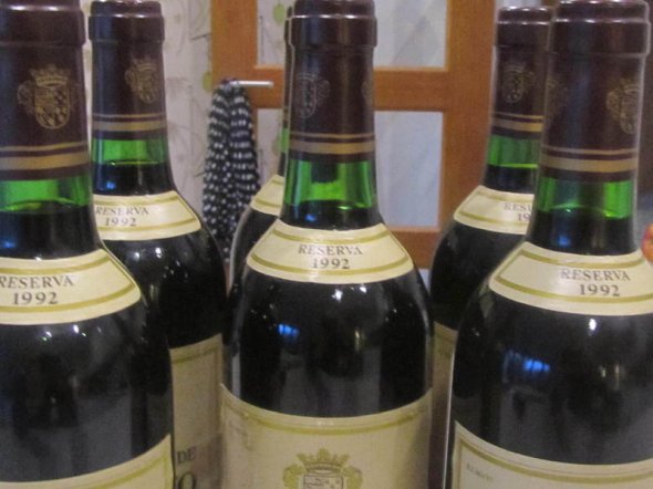 5 x 1992 Marques de Arienzo Rioja Reserva. ( WS &pound;50 per bottle )