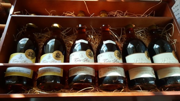 Tokaji Asz&uacute; Wine Collection box