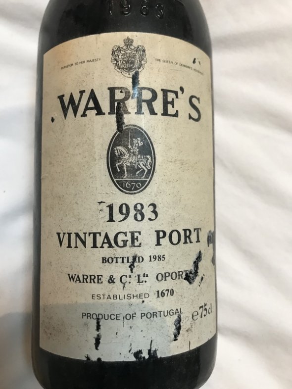 1983 Wares port - into neck 