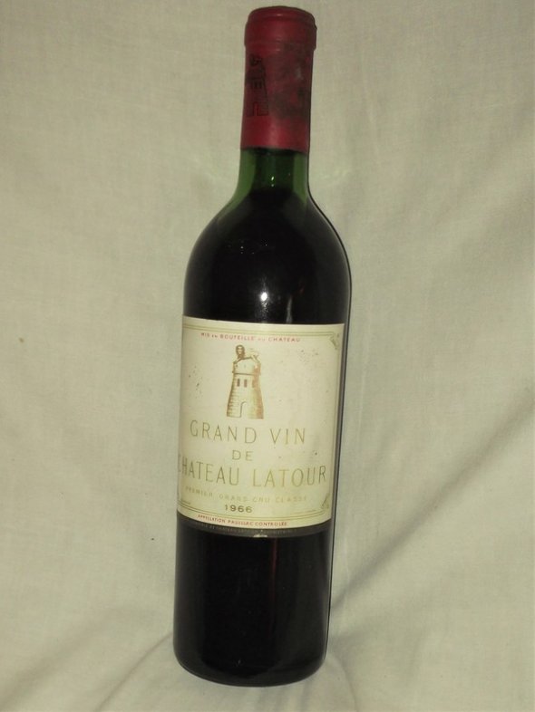 1966 Grand Vin De Chateau Latour.   Grand Cru Classe.