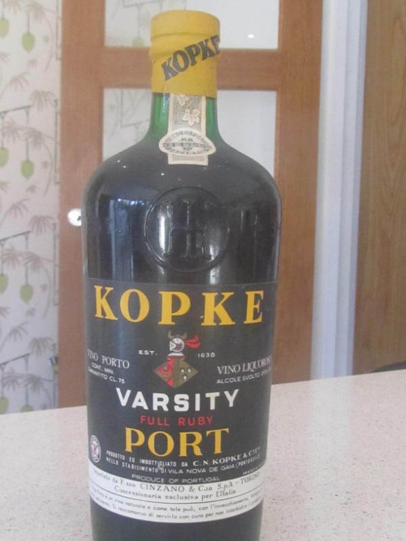 1 x Kopke Varsity Port