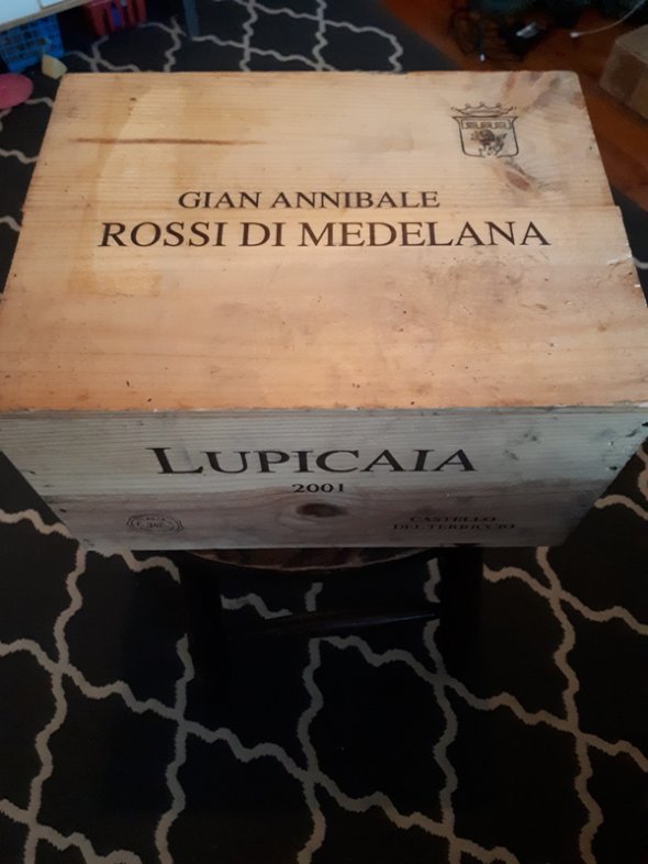 Lupicaia 2001 