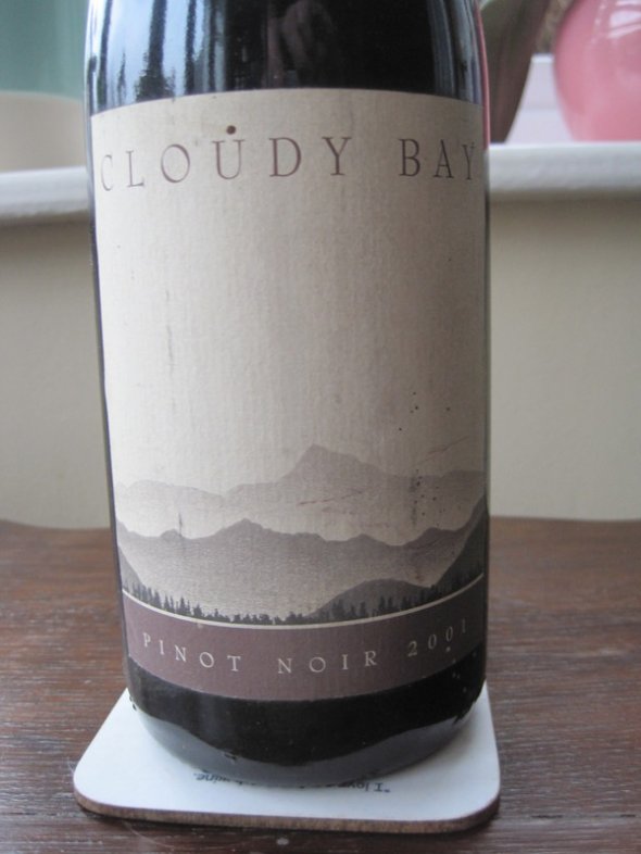 Pinot Noir Marlborough 2001, Cloudy Bay (JR 16)