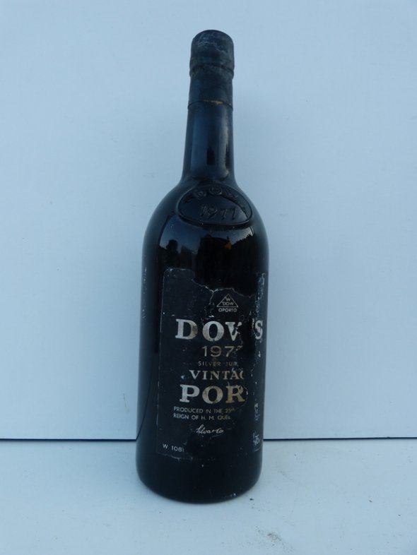 1977 DOW'S 'Silver Jubilee'  Vintage Port