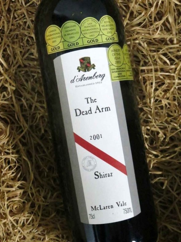 D'ARENBURG DEAD ARM SHIRAZ 2001 (ICONIC VINTAGE) RP 98PTS