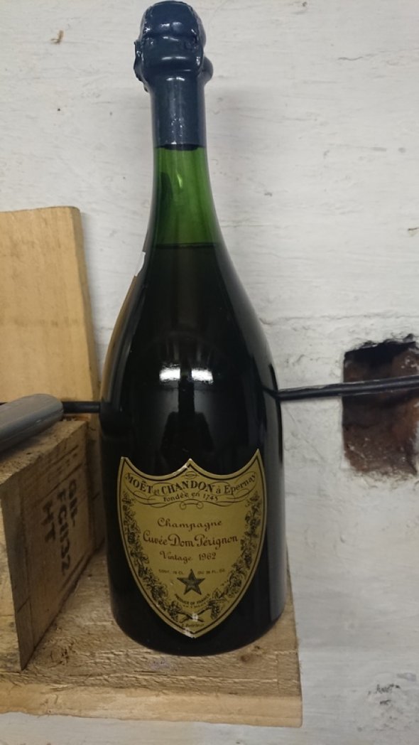 Moet chandon champagne cuvee Dom Perignon Brut 1962