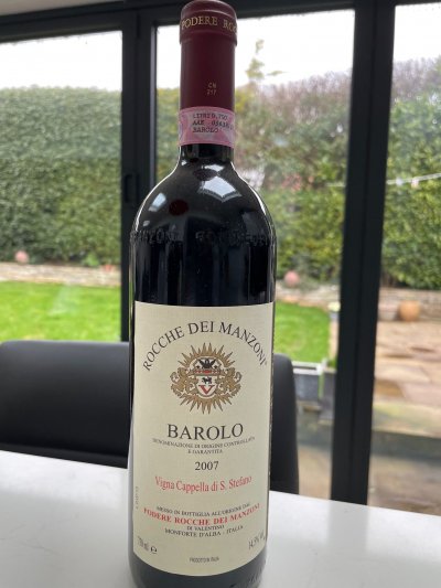 Rocche Dei Manzoni, Barolo, Cappella Santo Stefano