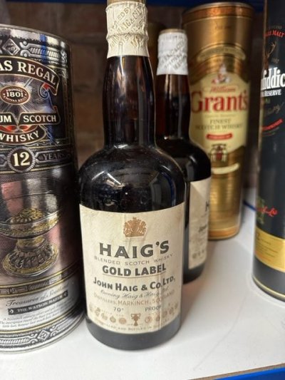 Haigs (John Haig & Co), Blended Scotch Haig Gold Label Bottling Spring Cap Bottled 1960s