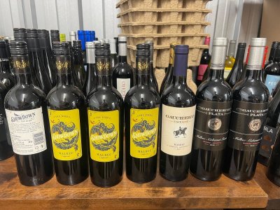 Showdown The Bird Malbec (and Other Gauchezo in Picture) 2019/2017/2013