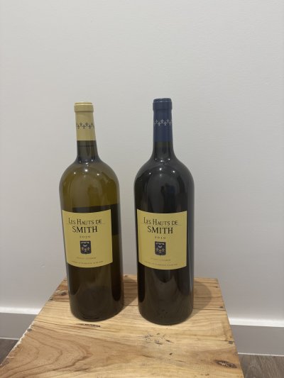 1 Magnum 2016 red  and 1 Magnum 2020 white les  Hauts de Smith, Pessac-Leognan 