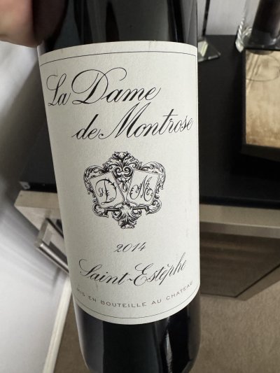La Dame de Montrose, Saint-Estephe