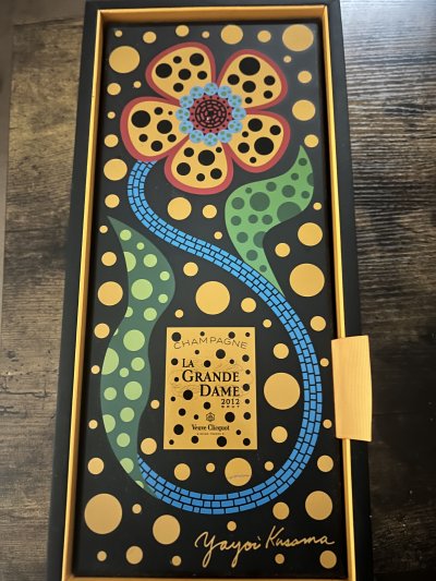 Veuve Clicquot, La Grande Dame x Yayoi Kusama