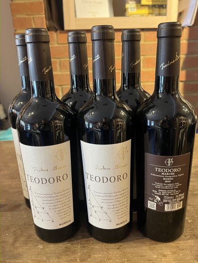 Teodoro marche Rosso 