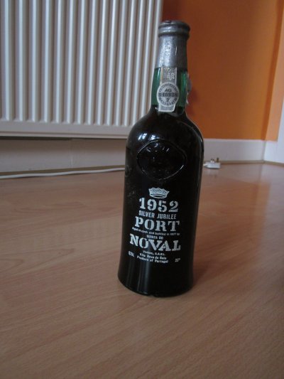 Quinta do Noval Tawny Port Rare 1952 Silver Jubilee Elizabeth II Ltd. Edition