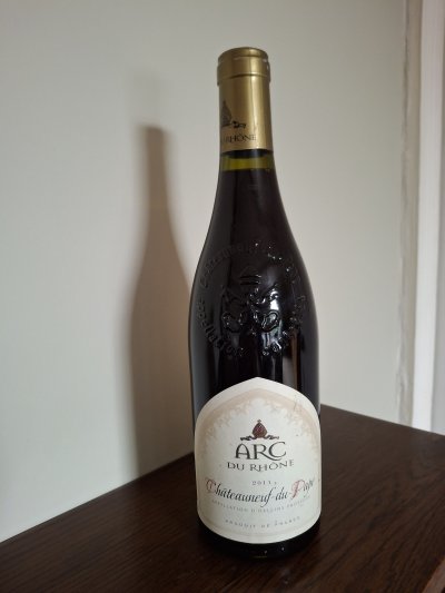 Cave Lavau, Chateauneuf du Pape, Arc du Rhone