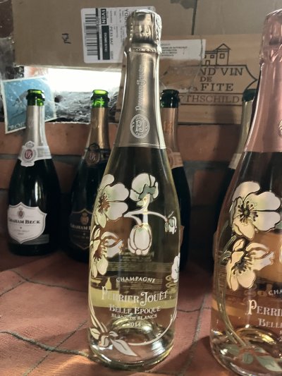Perrier Jouet, Belle Epoque Blanc des Blanc 2014 - Suckling 95/100 
