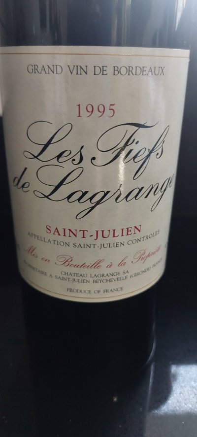 Les Fiefs de Lagrange, Saint-Julien