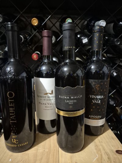 4 x World Class Red's Tauleto, Robert Mondavi, Elena Walch