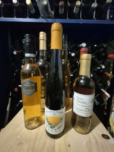6 x Sweet Desert Botrylis Wines Australia , New Zealand , Spain