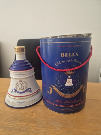 Bell's Royal Decanter – Princess Beatrice Commemorative Edition (1988)