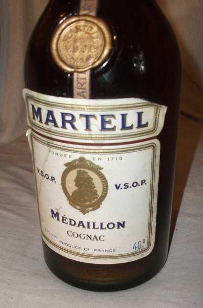 MARTELL,  MEDAILLON V.S.O.P. Cognac.  1980s.  Rare. 