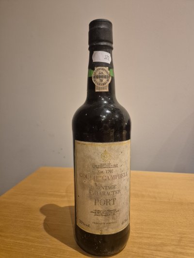 Gould Campbell Vintage Character Port (70cl, 20% ABV)