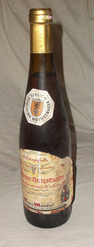 Franz Mondel, Gewurztraminer.  Rheinpfalz.  1982. 
